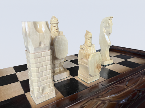 Шахматы декоративные с резной доской